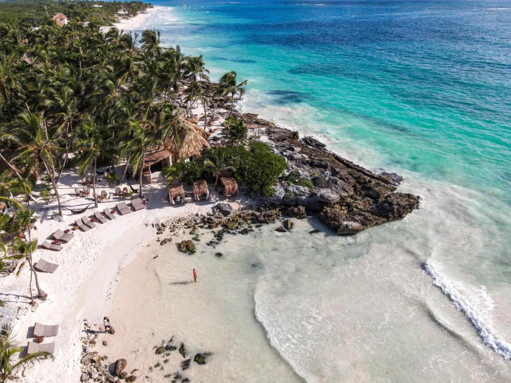 Where to Stay in Tulum: A Guide to the Best Hotels & Areas (Updated for 2025)