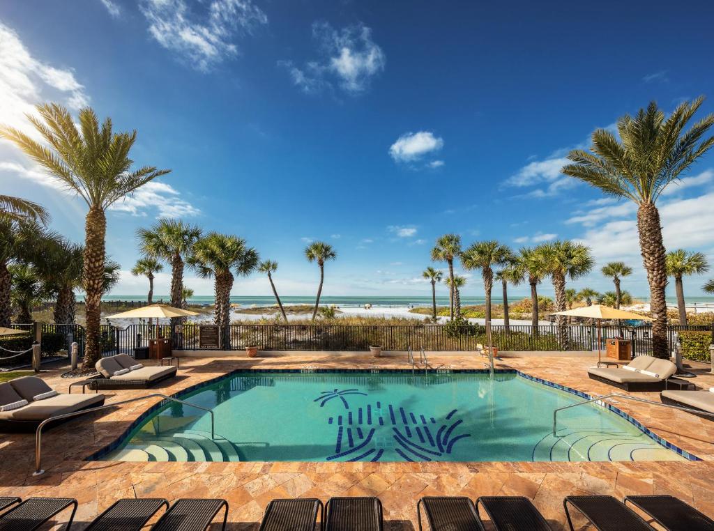 Where to Stay in Siesta Key Florida: 14 Best Hotels & Areas