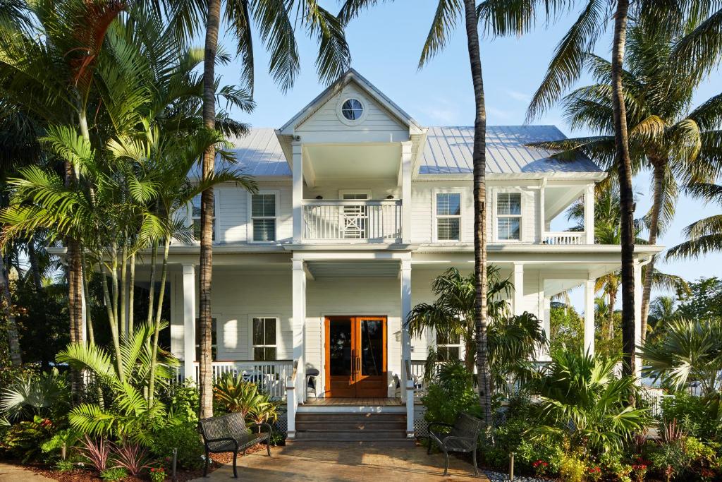 Where to Stay in Key West Florida: Best Hotels and All That Key West Has to Offer in 2025!