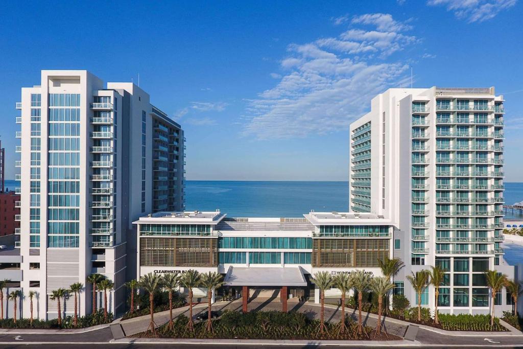 Where to Stay in Clearwater Beach Florida: A Local's Guide on the 11 Best Hotels & Areas