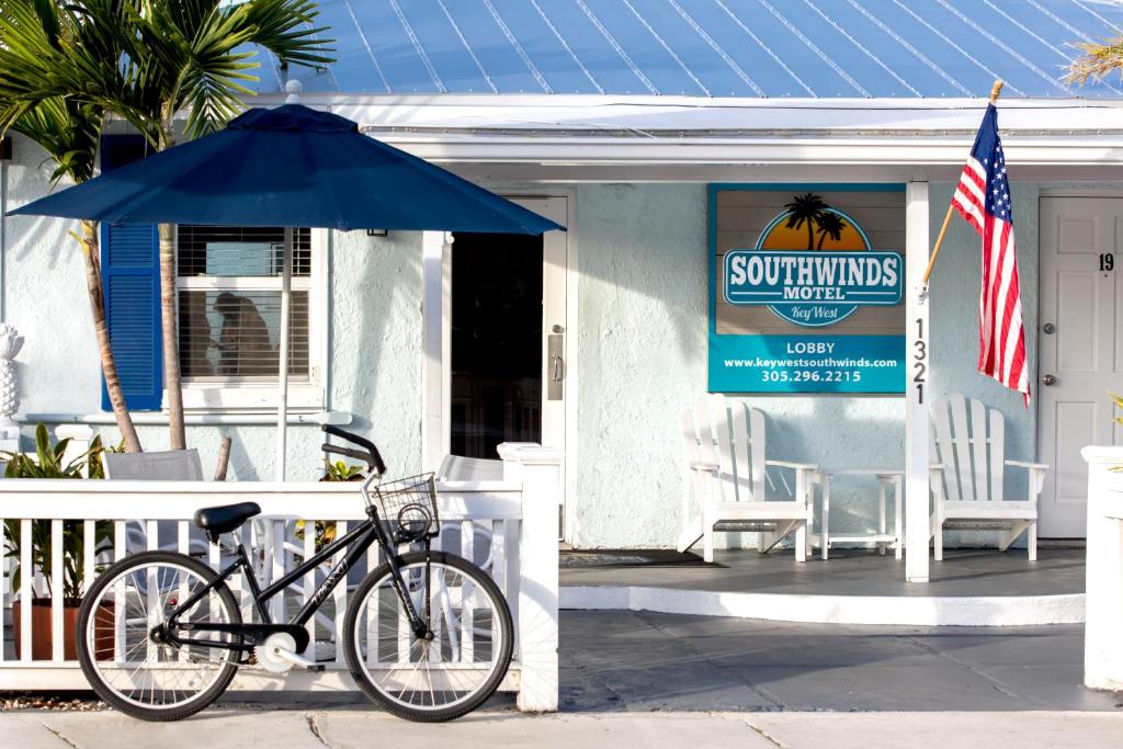 Where to Stay in Key West Florida: Best Hotels and All That Key West Has to Offer in 2025!