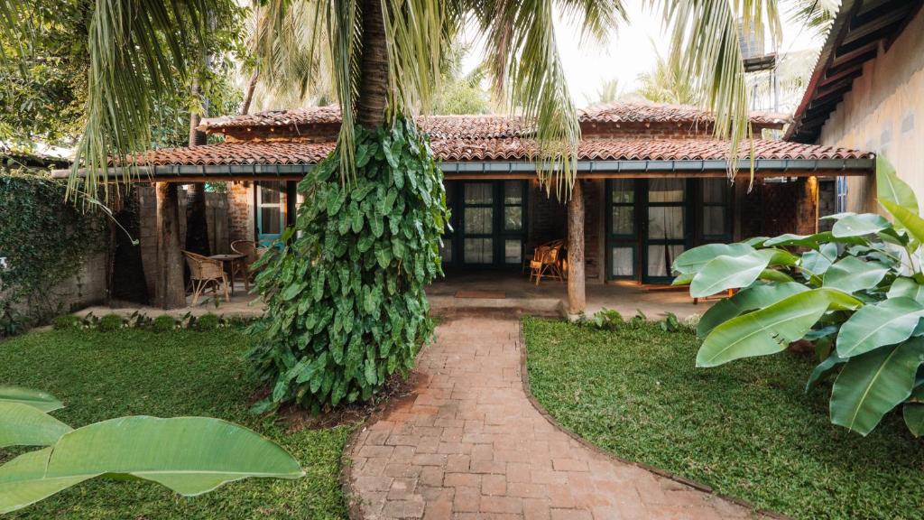 Where to Stay in Trincomalee Sri Lanka (10 TOP Hotels & Best Places to Stay in 2025)