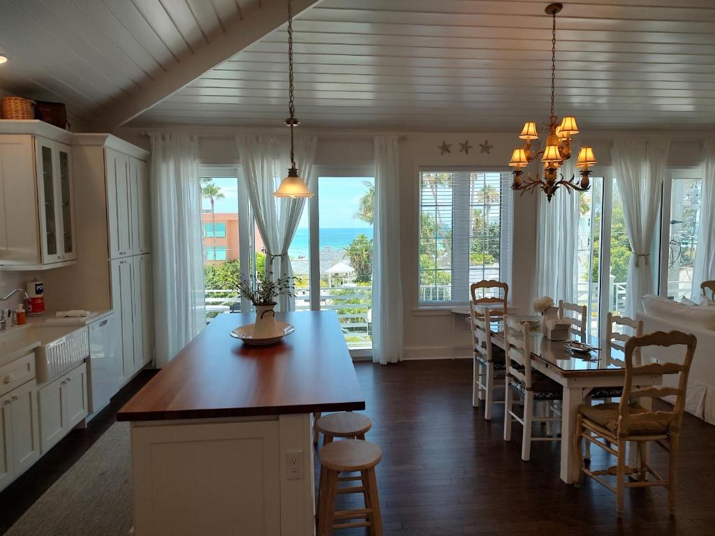 Where to Stay in Anna Maria Island, Florida (TOP Places + Amazing Hotels in 2025)