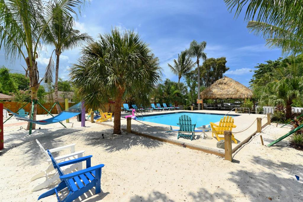 Where to Stay in Siesta Key Florida: 14 Best Hotels & Areas