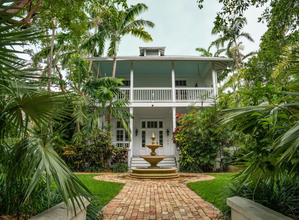 Where to Stay in Key West Florida: Best Hotels and All That Key West Has to Offer in 2025!