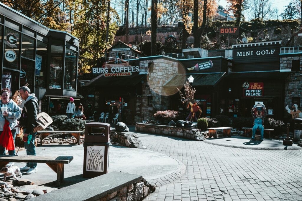 Where to Stay in Gatlinburg, Tennessee: The Perfect Base to Explore the Great Smoky Mountains