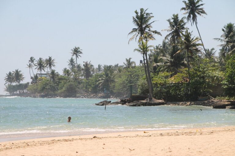 My 6 TOP Beaches in Mirissa Sri Lanka + Tips & Tricks on How to Visit Them (2025)