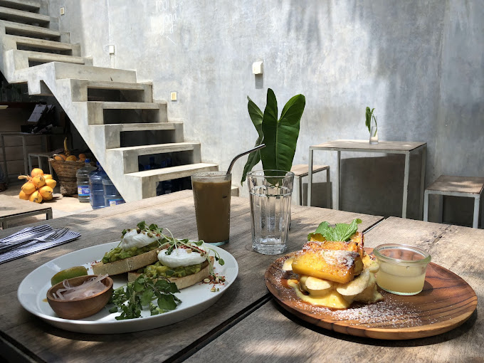 The 11 BEST Restaurants in Weligama Sri Lanka: A Guide to My Favorite Foodie Spots