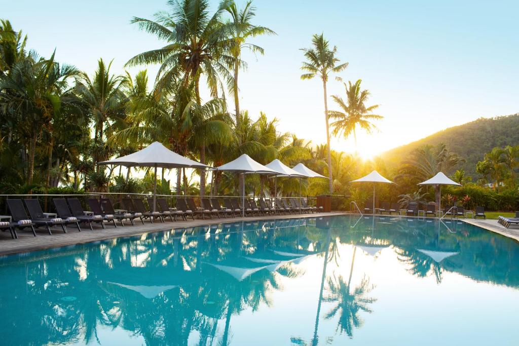 Best Time to Visit Whitsundays Islands: A Month-by-Month Breakdown 2025