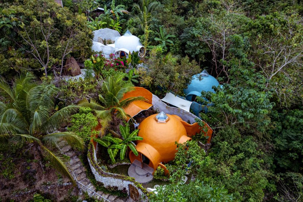 Where to Stay in Siquijor Island Philippines: My Top Areas and Hotels in 2025