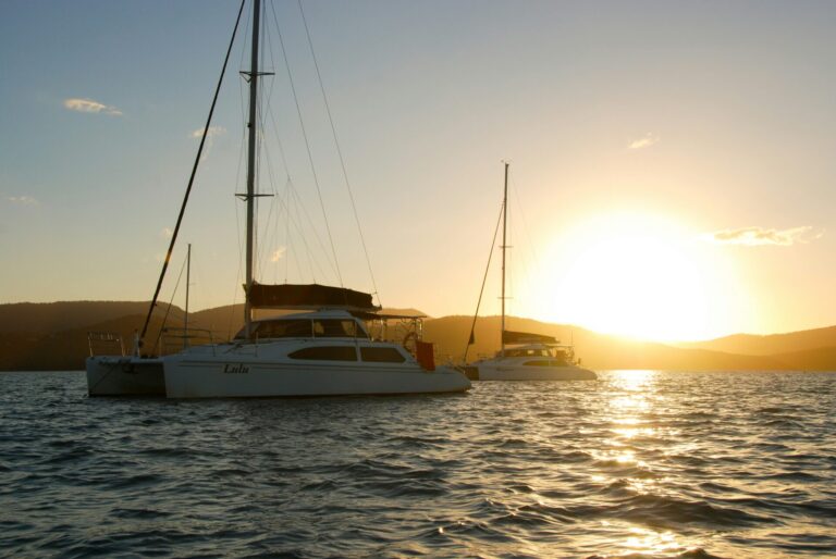 Sailing the Whitsundays: Everything You Need to Know & My Amazing Experience 2025