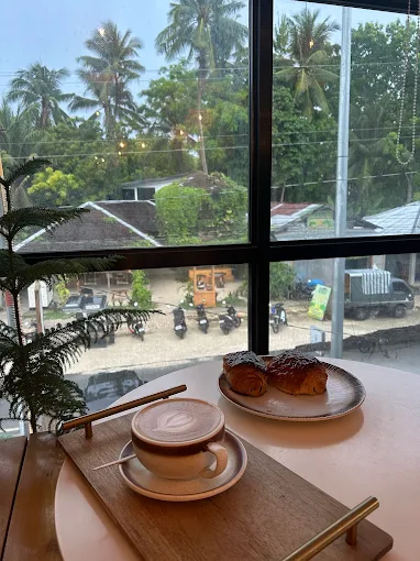 The 6 Best Cafes in Siquijor: A Guide to the Best Coffee Shops in 2025