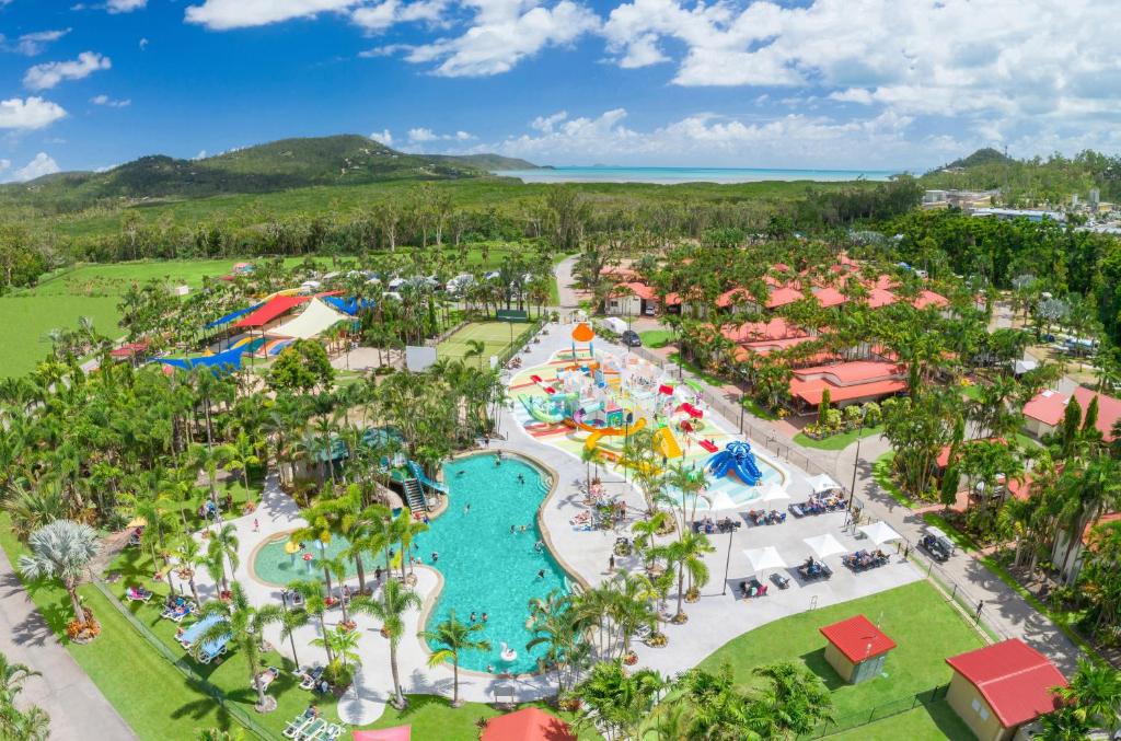 5 EPIC Airlie Beach Caravan Parks to Book Now! (With Real Tips from Our Trip)
