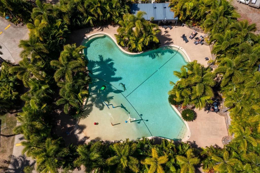 5 EPIC Airlie Beach Caravan Parks to Book Now! (With Real Tips from Our Trip)