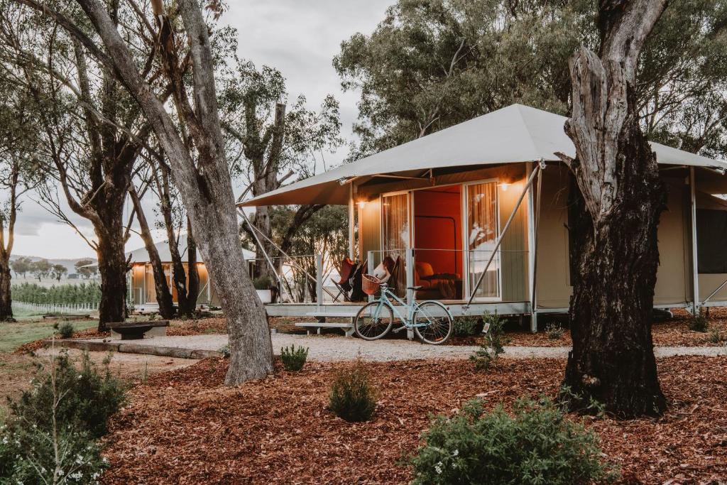 Couples Getaway NSW: The 7 Best Romantic Trips for Couples