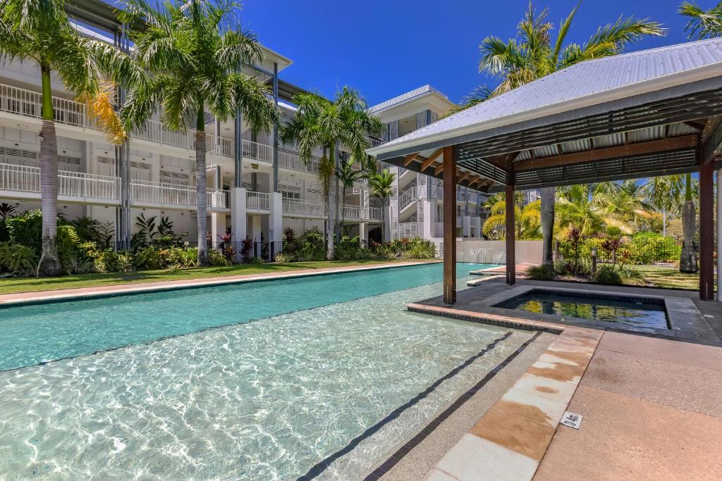 11 Amazing Holiday Homes Airlie Beach Has: Where We Stayed + What We Loved