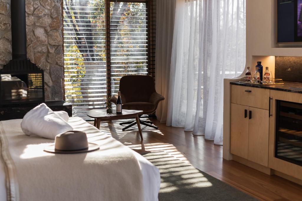 Couples Getaway NSW: The 7 Best Romantic Trips for Couples