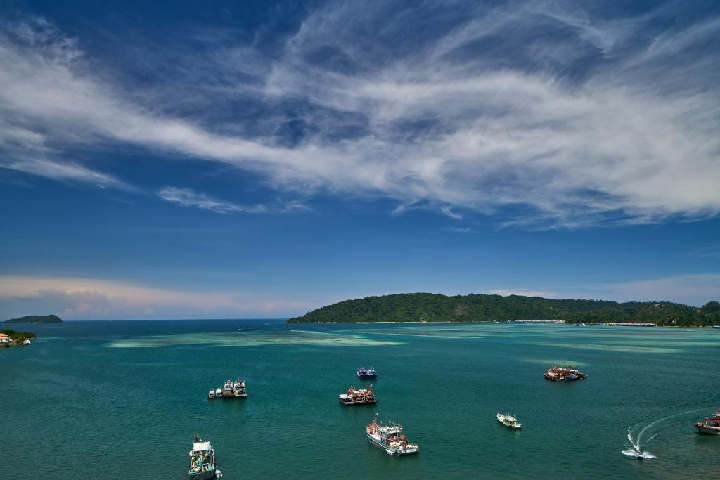 Where to Stay in Kota Kinabalu Borneo: My Top Areas & Hotels in 2025