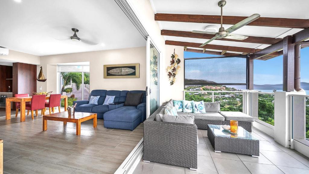 11 Amazing Holiday Homes Airlie Beach Has: Where We Stayed + What We Loved