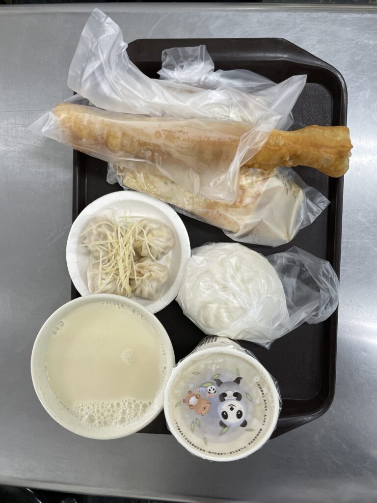 What to Eat in Taipei Taiwan: My 9 TOP Street Foods & Restaurants in Taipei (2025)