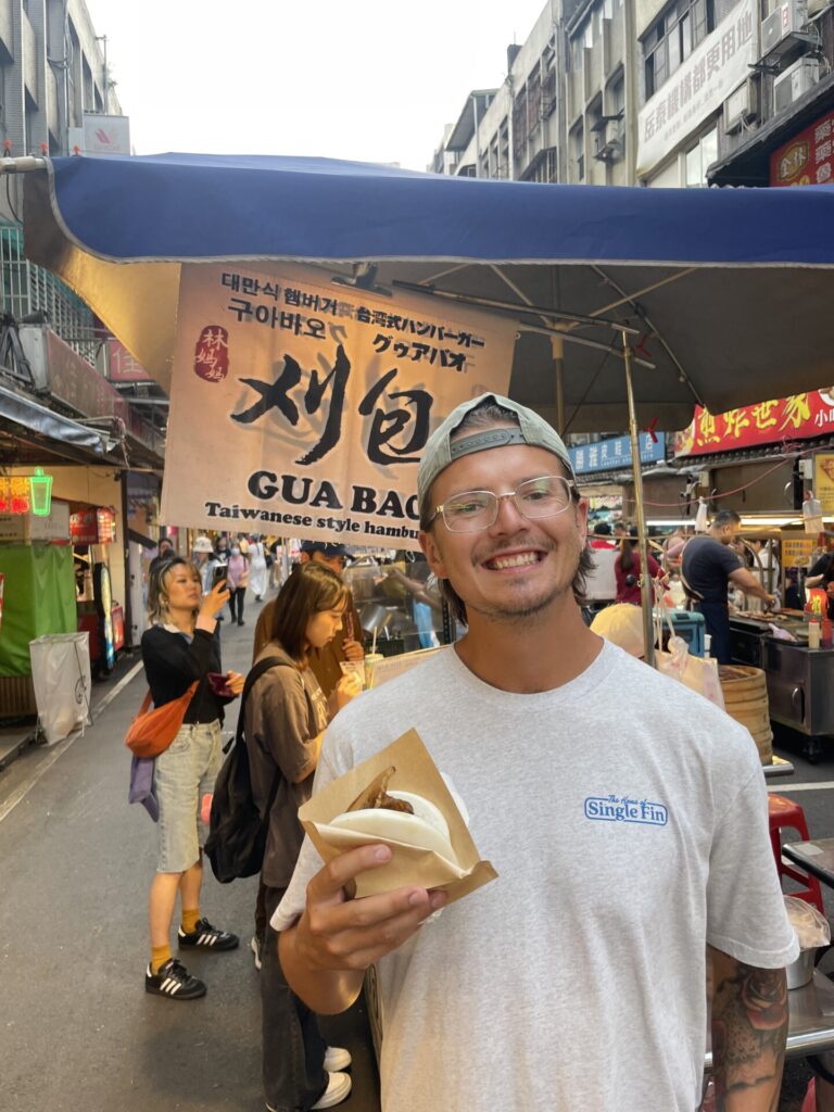 What to Eat in Taipei Taiwan: My 9 TOP Street Foods & Restaurants in Taipei (2025)