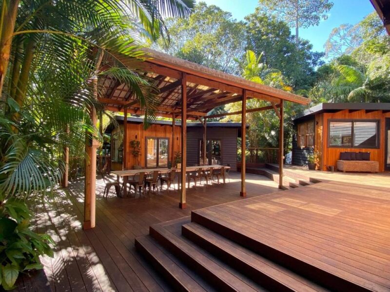 Where to Stay in Noosa Australia: My TOP 4 Areas and Best Hotels in 2025!