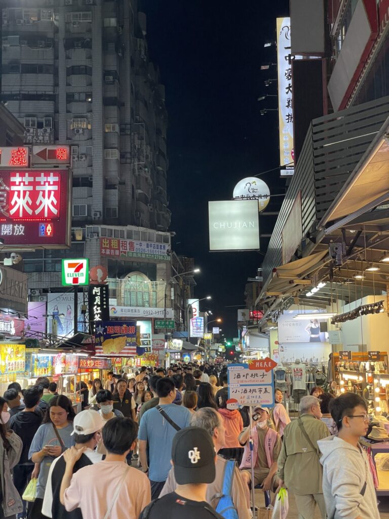 Where to Stay in Taichung Taiwan: My Top Areas & Hotels 2025