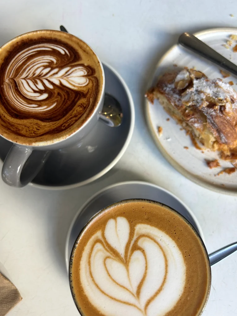 The 7 Best Cafes in Noosa: My Guide to the Top Coffee Spots
