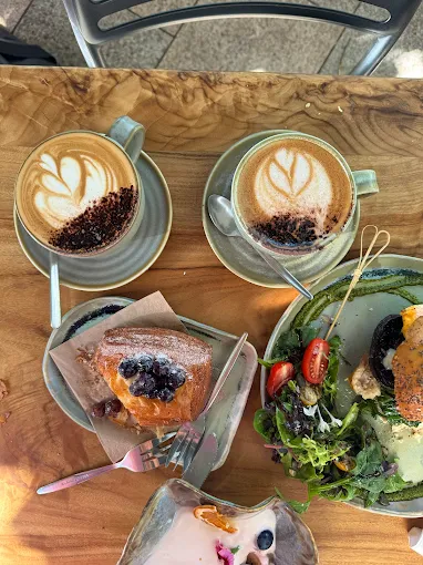 The 7 BEST Places to Eat in Noosa: Must-Try Cafes, Restaurants & Gelato Shops