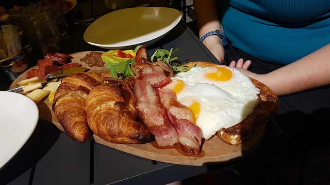 The 11 BEST Whistler Restaurants: My Guide to the Top Food Spots