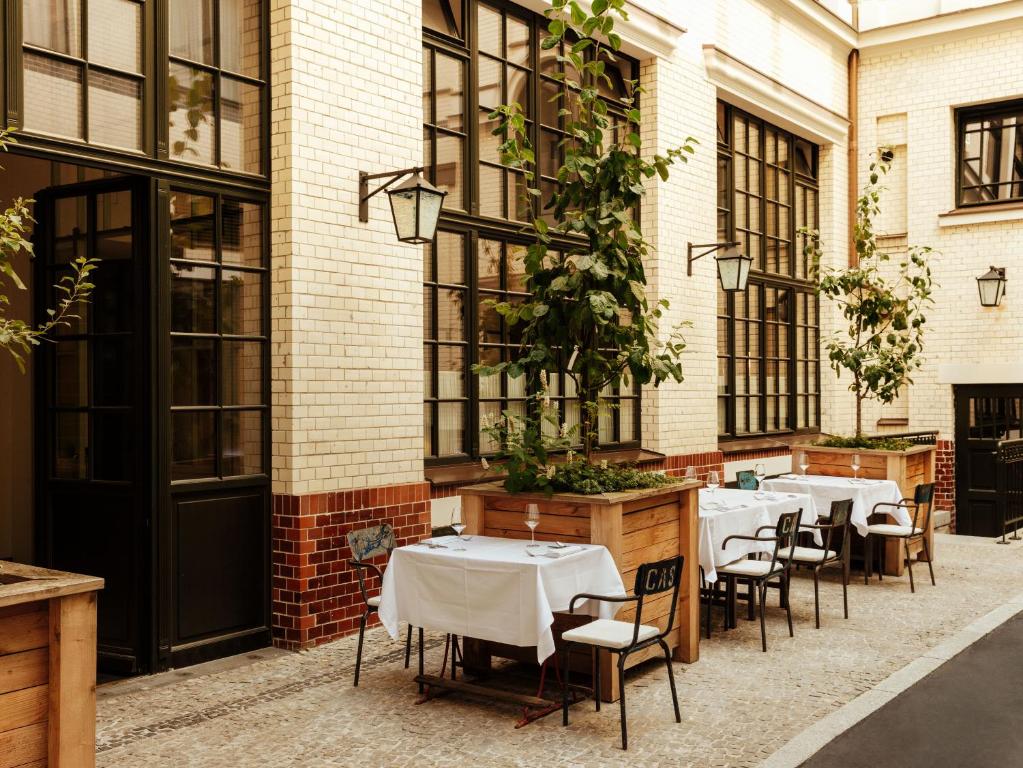 Where to Stay in Berlin Germany: My Top Areas & Hotels 2025