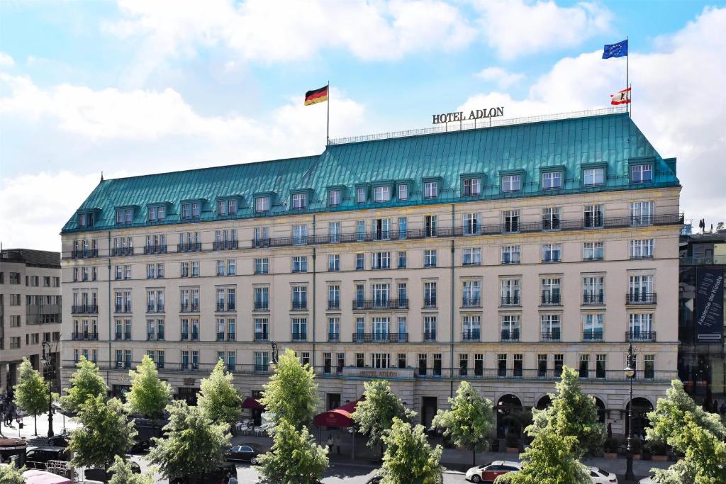 Where to Stay in Berlin Germany: My Top Areas & Hotels 2025