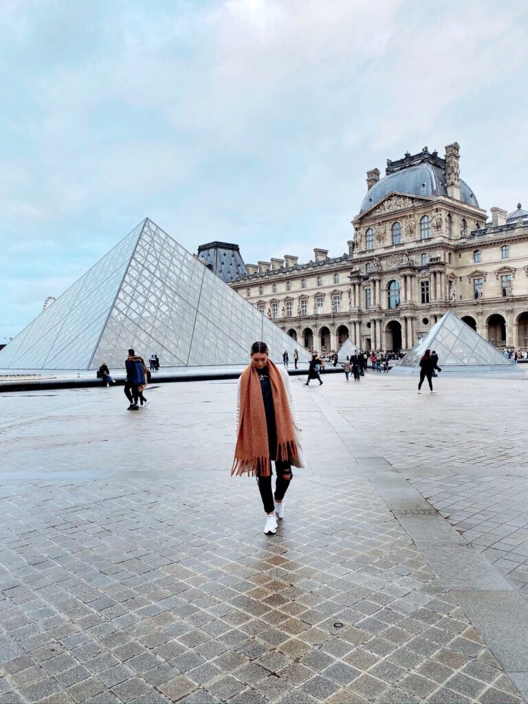 The BEST Christmas in Europe Itinerary: Vienna to London in 2 Weeks