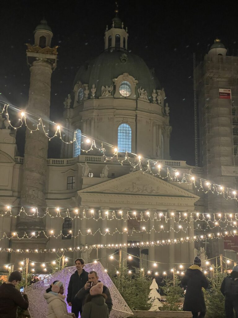 The ULTIMATE Guide to Vienna at Christmas: Where to Stay, What to Do, & the Best Markets