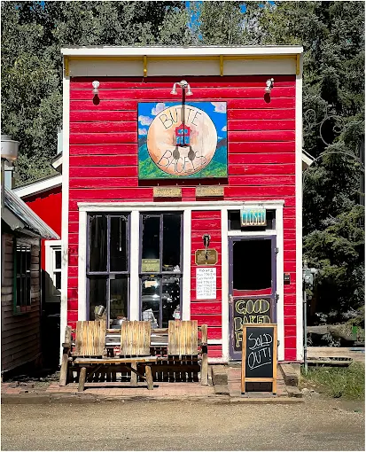 The 7 Best Crested Butte Restaurants & Cafes: My Top Food Spots in Crested Butte
