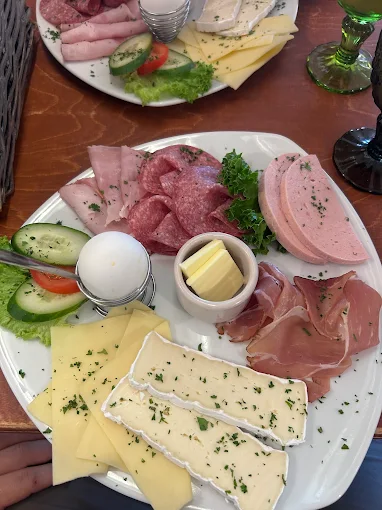 1 Day in Cologne: How I Spent 24 Hours in Cologne Germany
