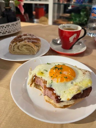 1 Day in Cologne: How I Spent 24 Hours in Cologne Germany