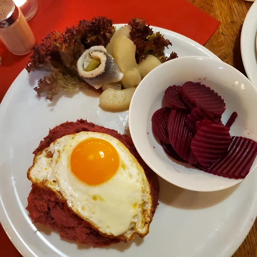The 11 Best Things to Do in Hamburg Germany + 2 Things I’d Skip (2025)