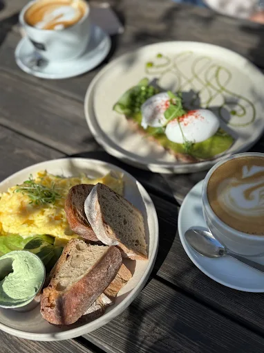 Food in Hamburg Germany: The 7 Best Food Spots & Restaurants in Hamburg