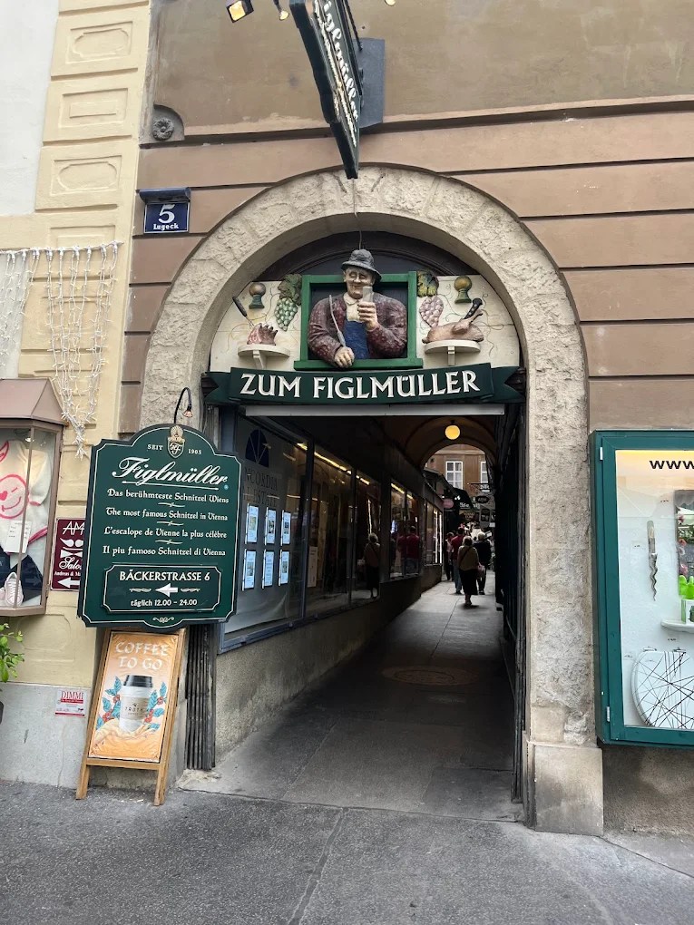 13 Best Restaurants in Vienna: My Top Picks for Classics, Cozy Cafés, and Local Spots