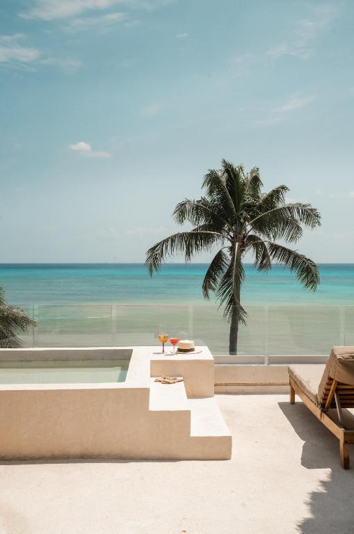 How to Get to Playa del Carmen Mexico (The Easiest Ways to Get There) 2025
