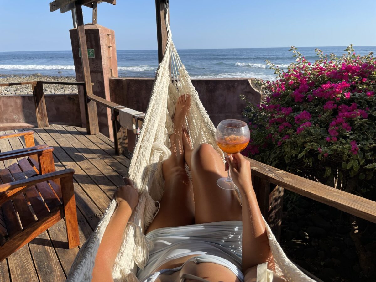 How to Make Money With a Travel Blog: My Honest Review of Stay 22 (2025)