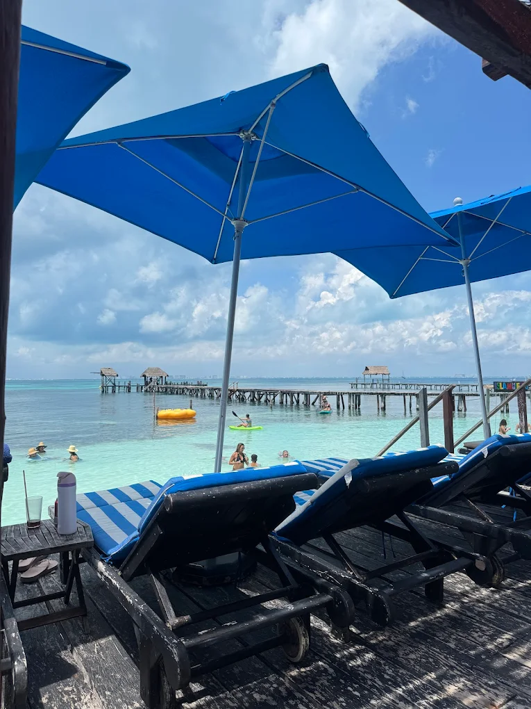 The ULTIMATE Guide to Isla Mujeres Beaches: Best Spots, Hidden Corners & Beach Clubs to Visit