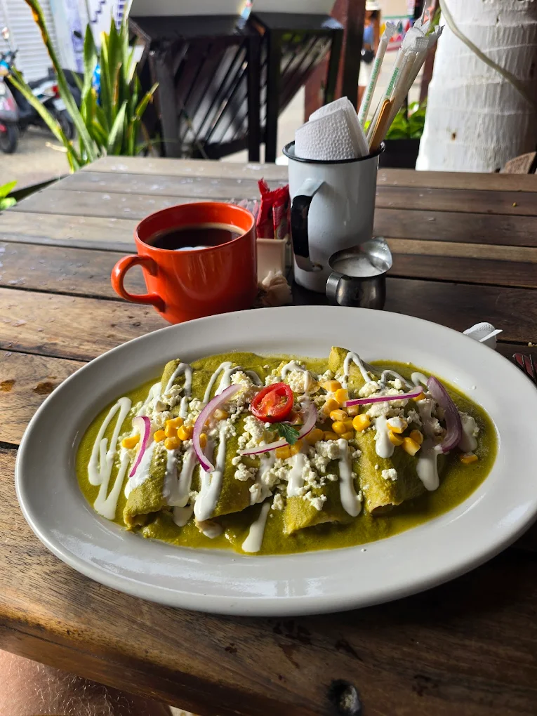 The 10 Best Restaurants on Isla Mujeres: My Top Foodie Picks on the Island