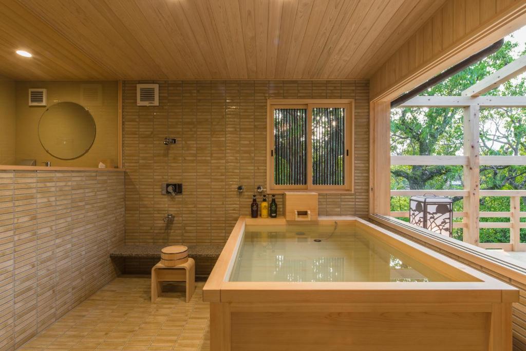 The 5 Best Ryokans in Kyoto: Best Places to Stay in Kyoto's Geisha District 2026