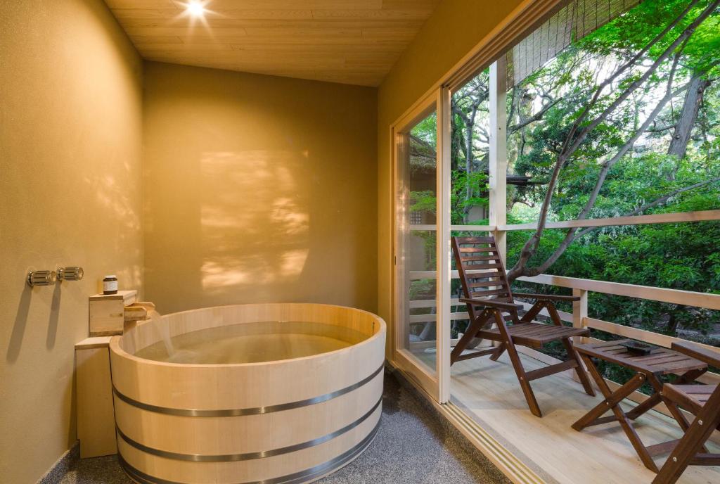 The 5 Best Ryokans in Kyoto: Best Places to Stay in Kyoto's Geisha District 2026