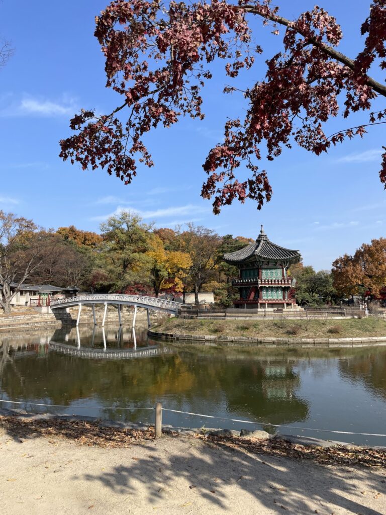 A Mini Gyeongbokgung Palace Guide: Tickets, Hanbok Rentals & Best Time to Visit