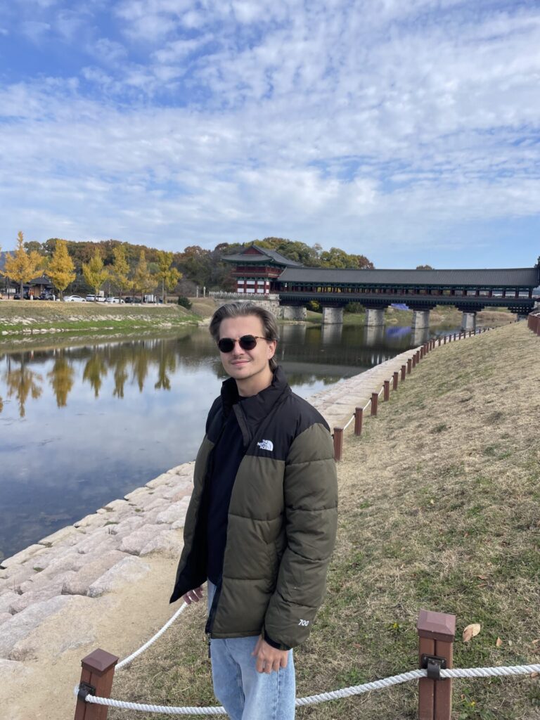 Things to Know Before Going to South Korea (Must-Read Travel Tips)