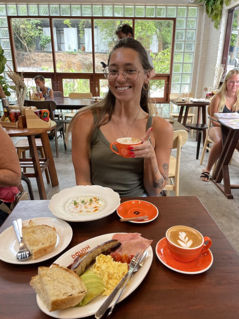 The Best Cafes in Koh Tao: My 6 Favorite Coffee Shops & Breakfast Spots 2026