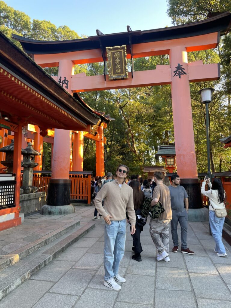A Mini Guide to Fushimi Inari Taisha Shrine: Is It Worth It? 2026
